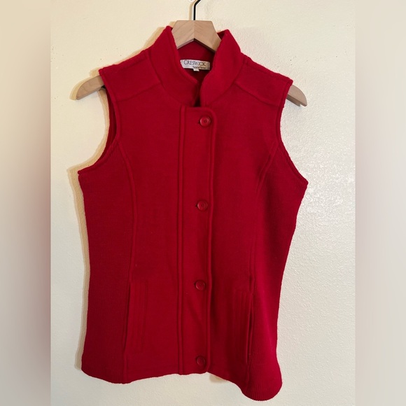 Creswick Sweater Vest - Women's Small Red - 100% Wool Classic - Picture 7 of 9
